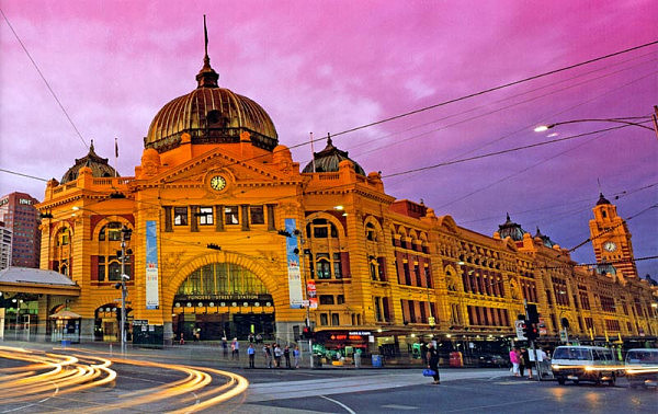 Flinder-Street-Railway-Station-Melbourne.jpg,0