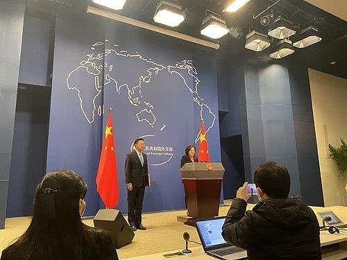 中国新任外交部发言人亮相 “网红”外交官赵立坚入列（组图） - 2