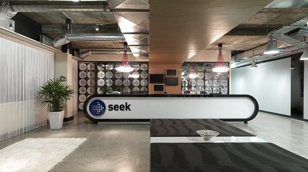 Seek-12-988x550.jpg,0