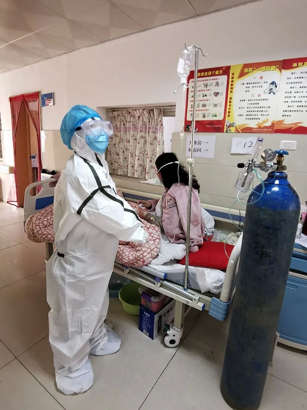 【深读】从崩溃到零感染，中国第一批援助医疗队在黄冈的30天（组图） - 11