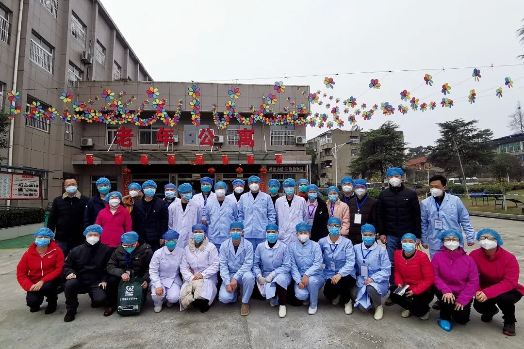 【深读】从崩溃到零感染，中国第一批援助医疗队在黄冈的30天（组图） - 21