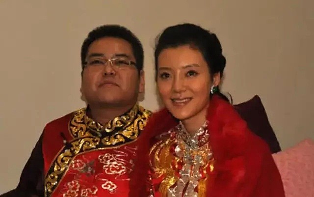 车晓私会人夫张涵予再被扒个精光！曾嫁山西首富又闪离，婚姻与母亲王丽云一样一言难尽！（组图） - 22