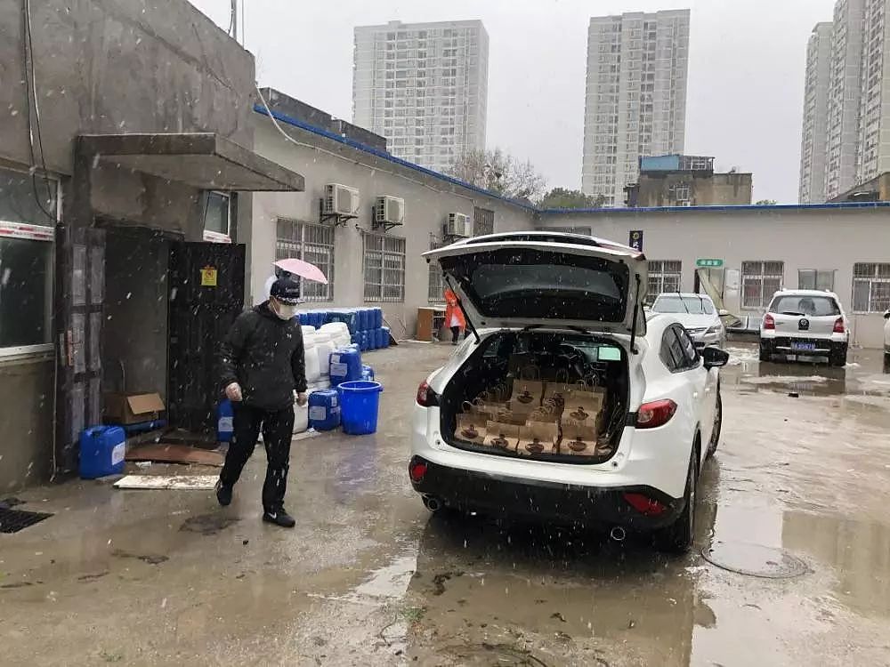 “暴风雨”面前：哪有什么英雄，不过是一群有爱的普通人（组图） - 6