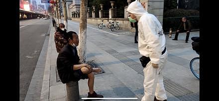 在武汉，这一群人露宿街头食不果腹，转发让更多人帮助他们