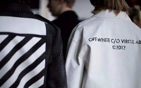 OFF-WHITE 3折+额外9折！$1XX收白富美单肩包！$3XX收经典LogoT！ - 1