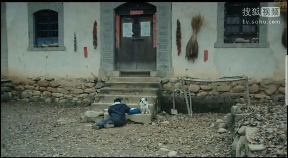 中国老人猝死，孙子被锁数天险饿死：隐身式的父母，有多可怕（组图） - 8