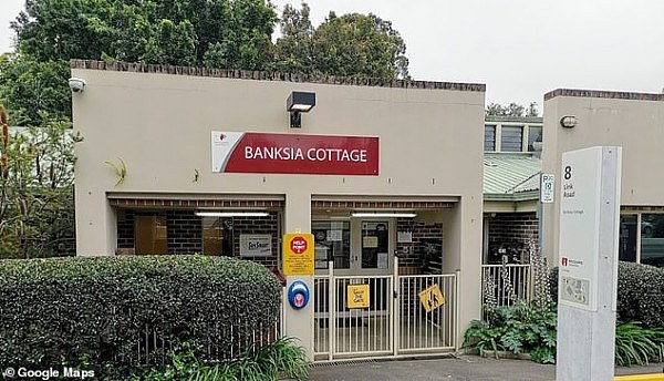 25555500-8075925-Banksia_Cottage_in_Macquarie_University_is_just_metres_from_an_a-m-69_1583370561088.jpg,0