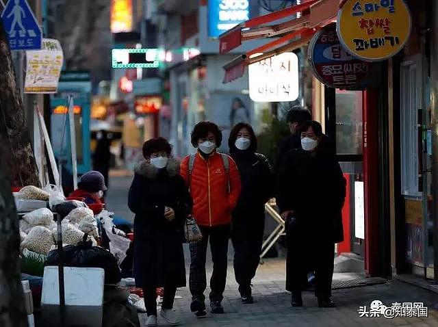 十万“韩国泰劳”大举回潮让泰国陷恐慌，民众开始抢购粮食卫生纸