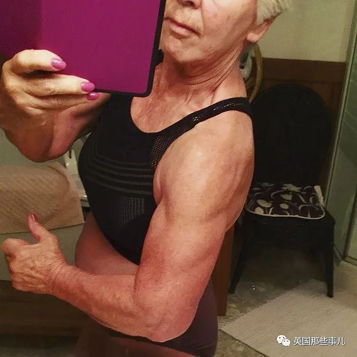【健身】胖奶奶从70岁开始撸铁健身，3年后身材居然如此好看！（组图） - 25