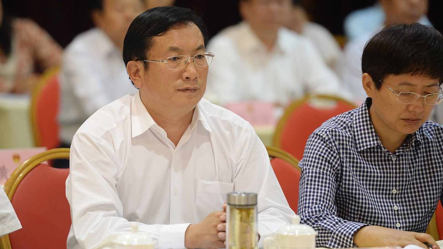 履职不足一个月的武汉市委书记王忠林，因感恩教育言论成为众矢之的。（VCG）