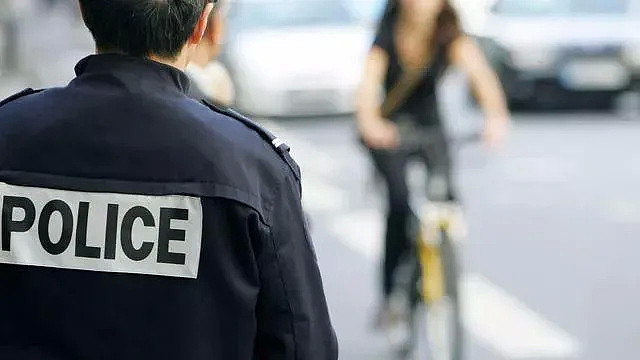 在法国假扮警察，罚款戴口罩的华人？？求你们做个人吧（组图） - 7