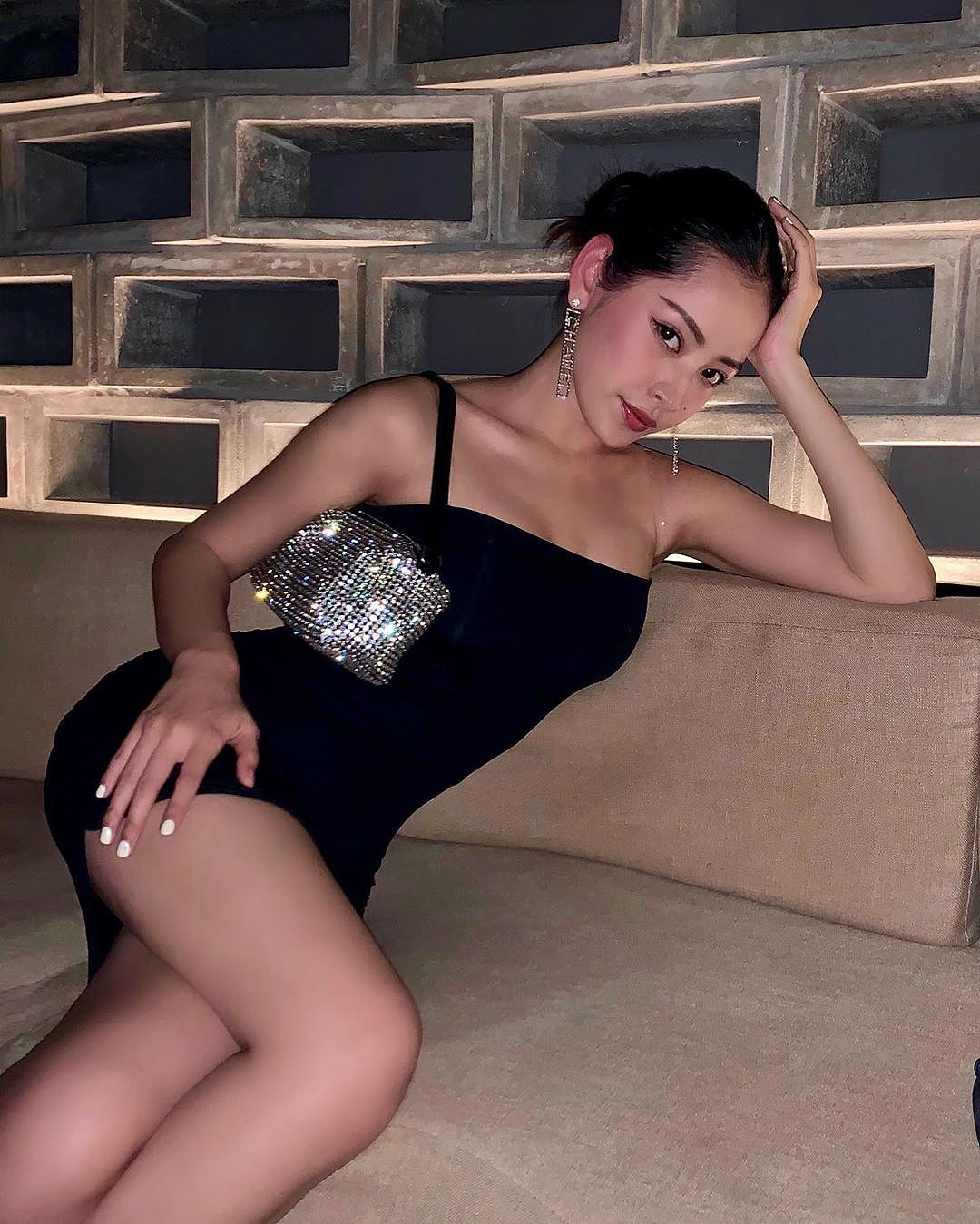 【美女】越南第一美女拿下华为代言人！柳岩同款身材，私服性感惹火…（组图） - 32