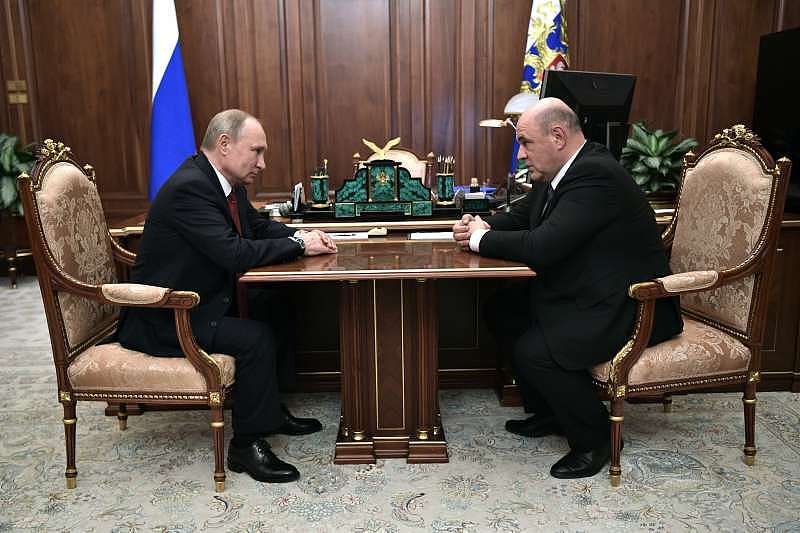 2020年1月15日，俄罗斯总统普京（Vladimir Putin）与新任总理米修斯廷（Mikhail Mishustin）（AP）