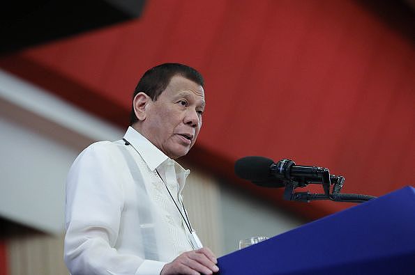菲律宾进入卫生紧急状态，总统将进行新冠肺炎检测，部长市长隔离中（图） - 2