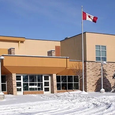 重磅！加拿大总理特鲁多被隔离，妻子确诊新冠肺炎！学校停课，这个省直接宣布进入“紧急状态”（组图） - 15