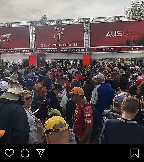 “退票！” 澳洲F1紧急叫停，大批粉丝聚集​，却无人戴口罩！华人车迷​：早该停（组图） - 4