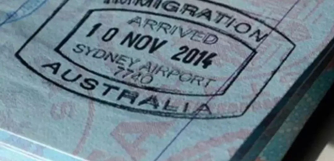 数字激增700%！中国人持旅行签来澳洲，刚落地就申难民签！然而获签率却... - 25