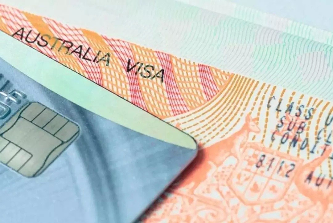 数字激增700%！中国人持旅行签来澳洲，刚落地就申难民签！然而获签率却... - 29