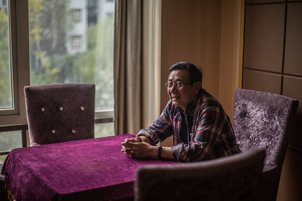 北京退休的报纸编辑李大同说：“言论封锁到这种程度才造成这样巨大的灾难，这是人都清楚。老百姓都知道了，你不说实话就是这样。”