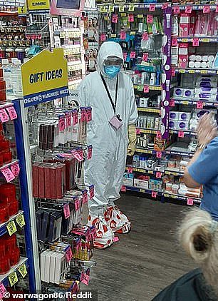 穿临时防毒服、往头上套塑料袋：澳洲人为了避免感染新冠病毒也是拼了！（视频/组图） - 2