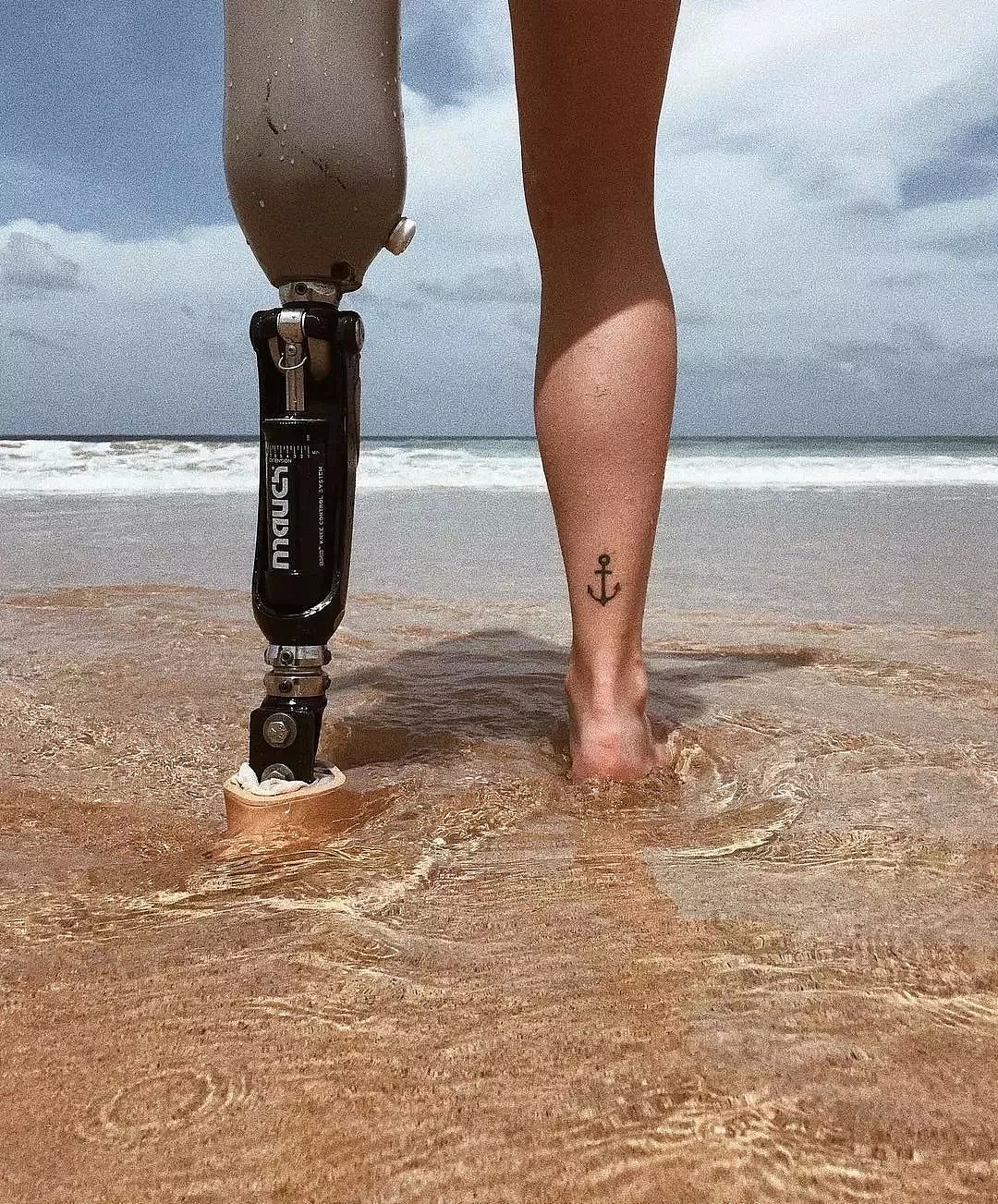 【美女】19岁车祸截肢却成为巴西最美“腿神”，身材完美不如内心强大！（组图） - 5