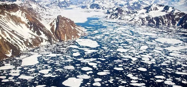 速度是90年代的六倍，高温使格陵兰岛和南极洲冰川加速流失，本世纪末或引发影响数亿人洪灾（组图） - 1