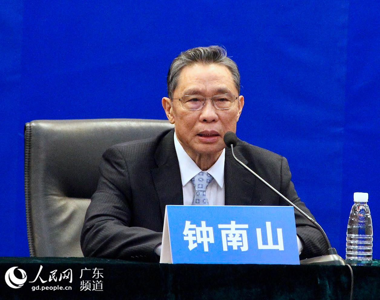 中国呼吸病专家钟南山院士3月18日在广州市疫情防控新闻通气会上说，“任何一个国家没控制好，地球就不安宁”。（人民网）