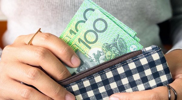 澳洲政府发钱啦！下周二开始，650万人将收到$750补贴（组图） - 2