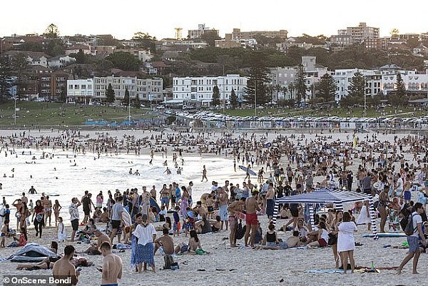 Bondi海滩派对10人确诊，200人存感染风险！确诊者警告：待在家中，否则澳洲会成下一个意大利（组图） - 3