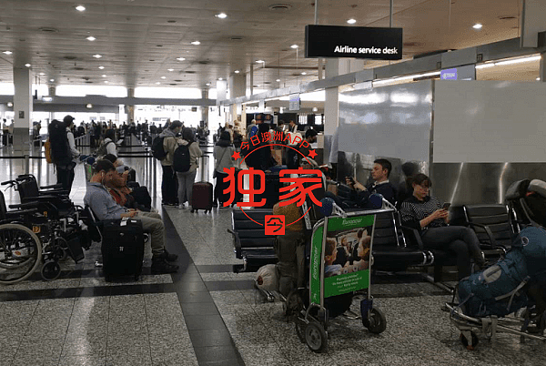 “一人入籍，全家下机！”澳旅行禁令升级，多名华人登机口前被拦下！“PR可以走，放弃绿卡就行”（组图） - 4