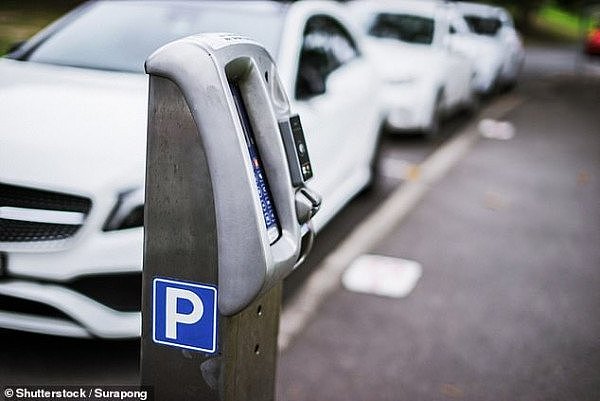 26432308-8155199-Brisbane_City_Council_will_switch_off_almost_1_000_parking_meter-a-1_1585221792160.jpg,0