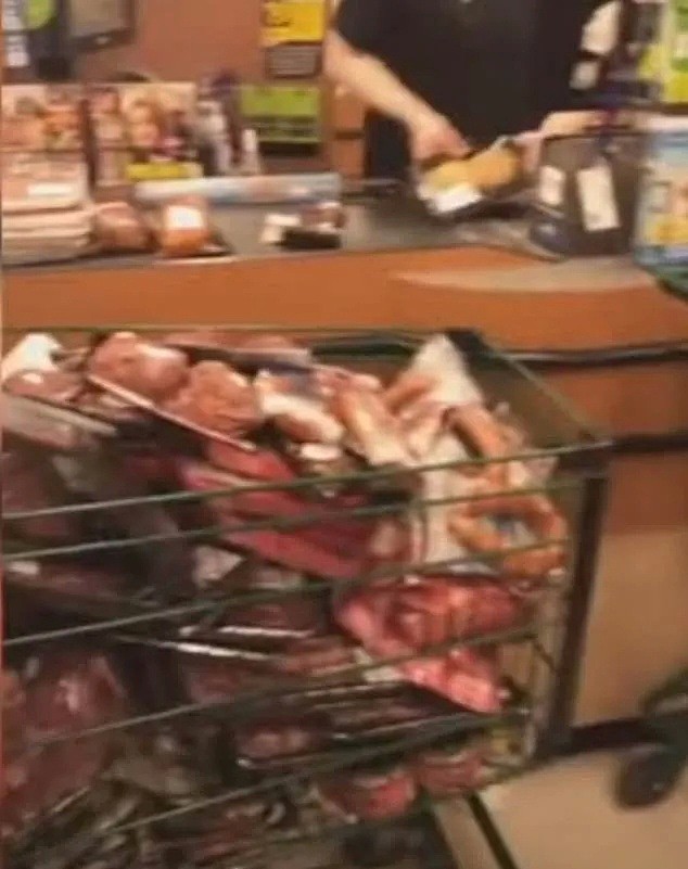 加拿大情侣买空超市肉炫耀，被人肉后每天提心吊胆度日（组图） - 3