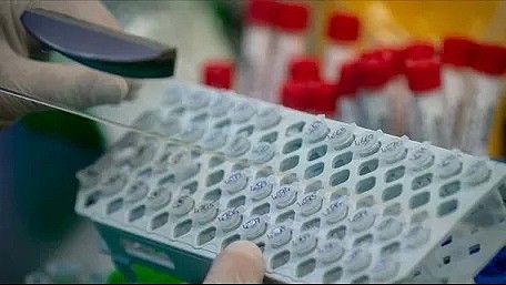 真实经历，华人妈妈去趟银行 回来就感染了 竟不算确诊 还要跟孩子一起隔离28天（组图） - 12