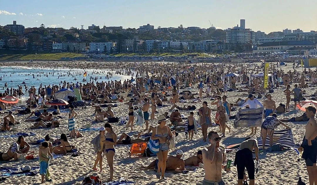 “和警察捉迷藏真太刺激了”开派对、聚众海滩...澳洲人花式违反聚众禁令，就是不把肺炎当回事（组图） - 3