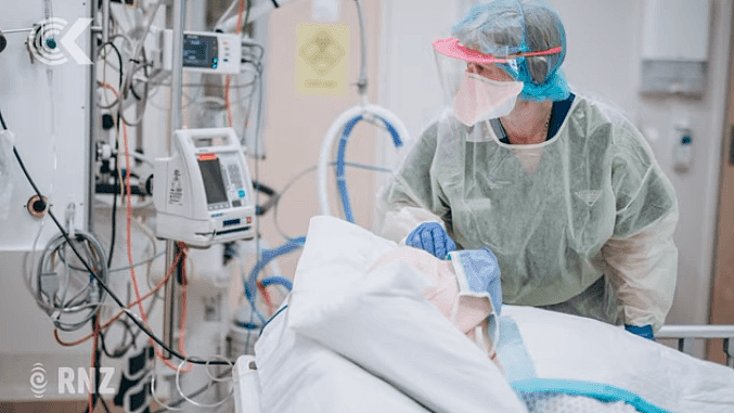 记者探访新西兰的ICU病房：穿戴完PPE后，感觉热爆了（组图） - 7