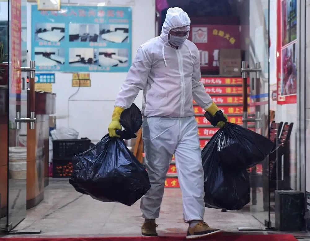 疫情下的中国现状：留学生回国隔离把垃圾存冰箱防腐烂 第一次感到舆论可怕（组图） - 1