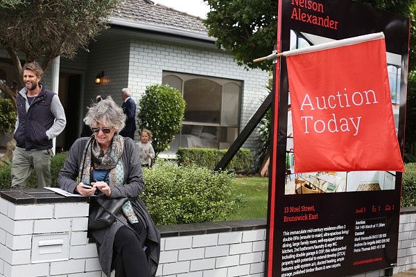 Auction_-_13_Noel_St_Brunswick_East_2_ymr3lg.jpg,0