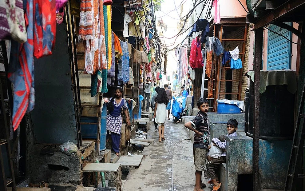 印度最大贫民窟出现感染，或成为下一个“爆点”，非洲也近乎“沦陷”（组图） - 2