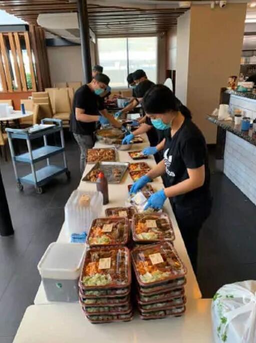 暖爆了！昆州中餐厅为一线医护提供免费午餐（组图） - 3