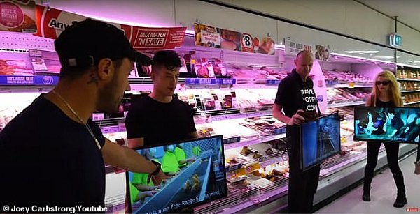 Chatswood Coles惊现大批黑衣人！指责顾客购买肉蛋奶，“你们是在虐待动物”（视频/组图） - 3