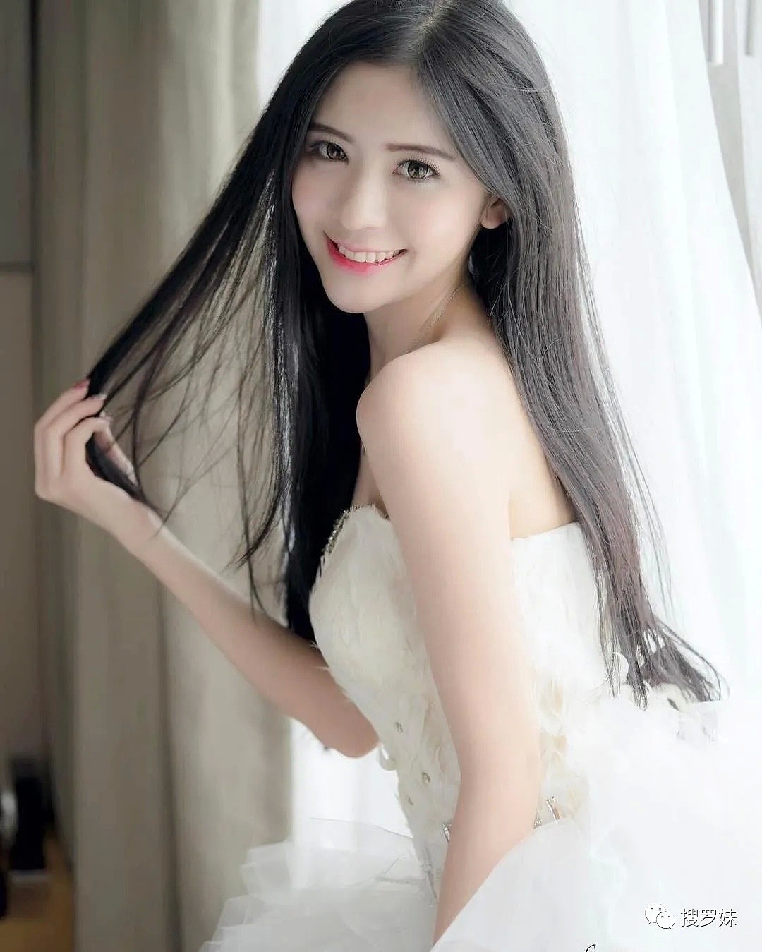 【美女】马来西亚清新美女模特：颜值超高、身材火辣，让人百看不厌！（组图） - 20