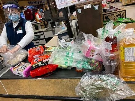 华人直拍洛杉矶各大超市现状：Costco货品齐全、大华防护措施被赞、这些物资比较缺（组图） - 9