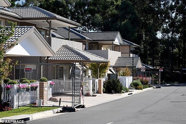 27453438-8243033-The_elderly_woman_died_at_Anglicare_Newmarch_House_pictured_in_C-a-9_1587508613388.jpg,0