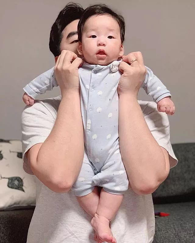 【亲子】37岁韩国女星升级当妈，另类带娃笑喷网友：真的太沙雕了（组图） - 76