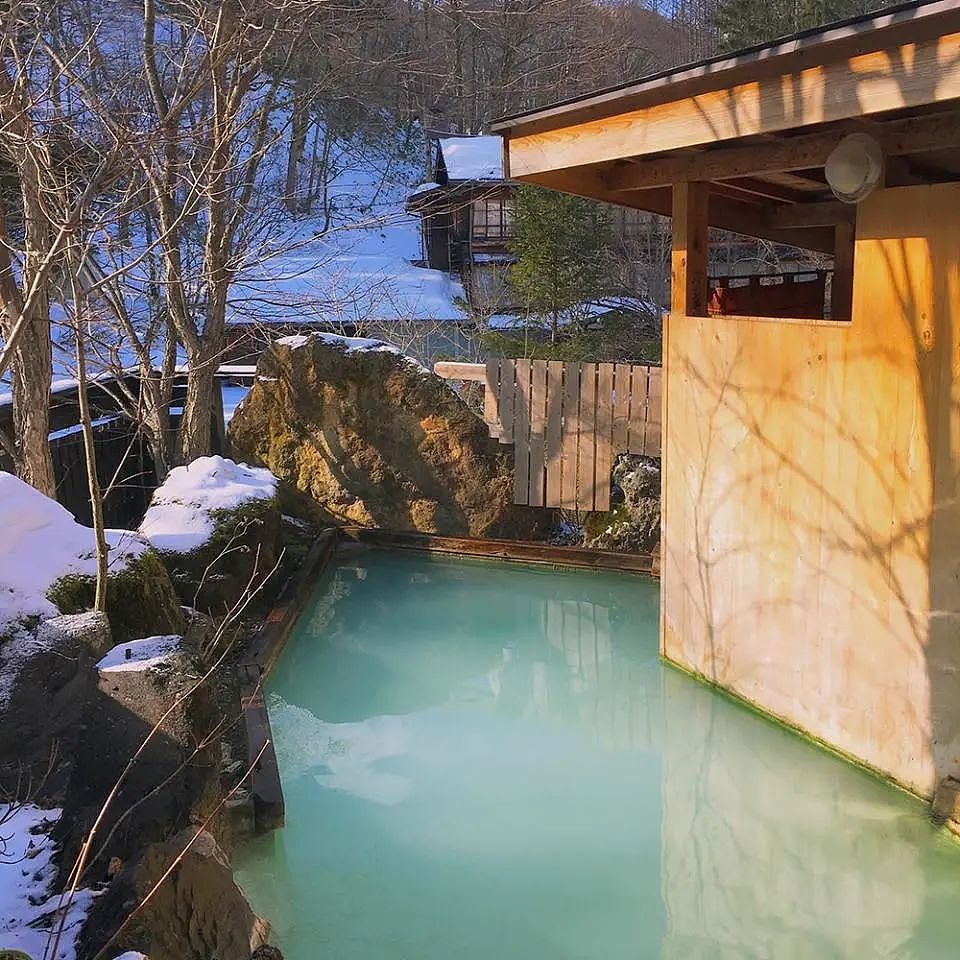 曾经毫无禁忌，日本的温泉现在还有男女混浴吗？（组图） - 6