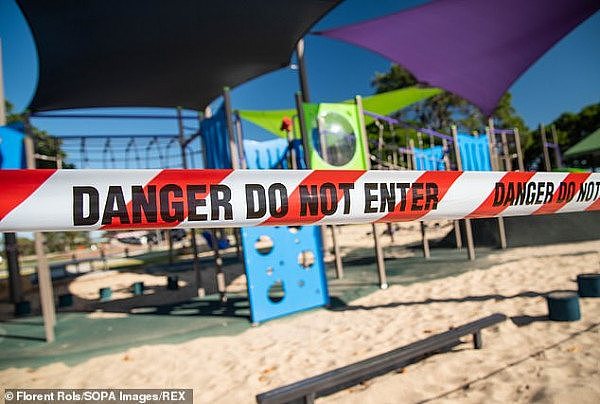 27584418-8252183-Playground_equipment_will_also_be_banned_to_ensure_students_adhe-m-47_1587701812478.jpg,0