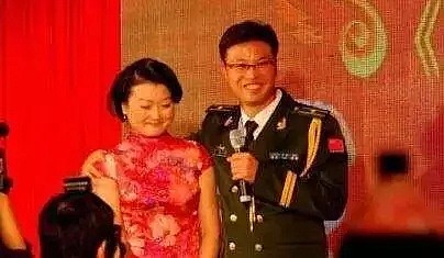 深扒罗志祥兄弟团！丑男王迅实锤出轨，黄渤被曝组团猎艳，孙红雷疑靠老女人上位（组图） - 11