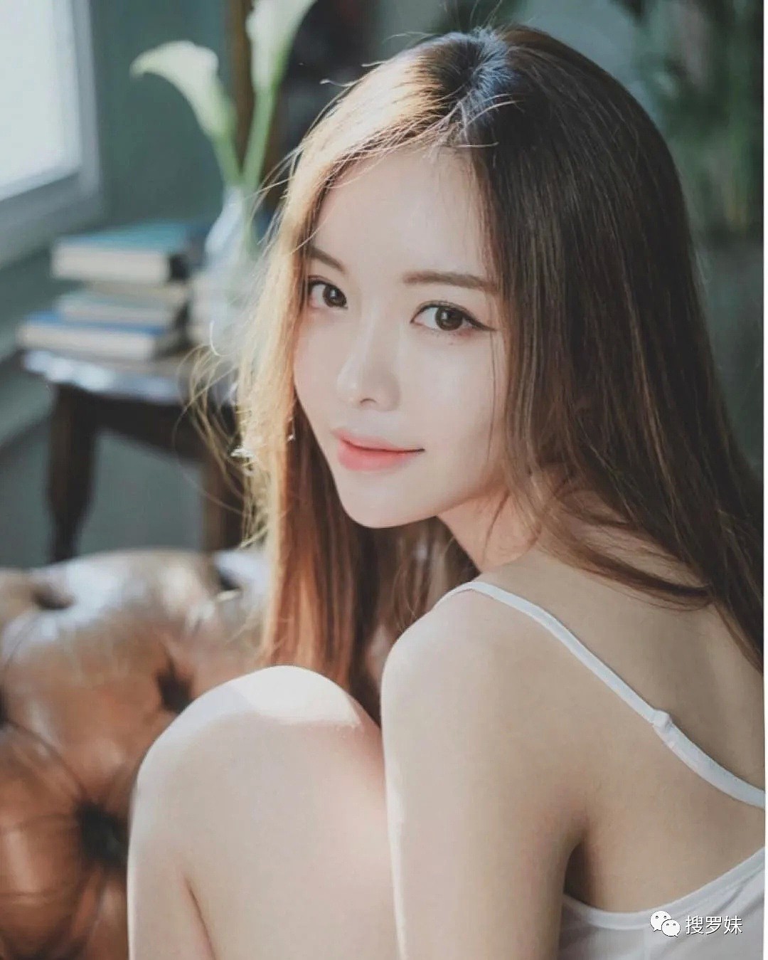 【美女】韩国人气网拍模特：颜值闪亮，身材姣好，神似具荷拉（组图） - 4