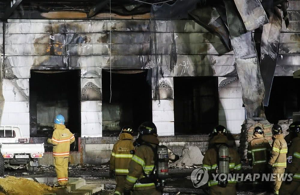 韩国物流仓库发生爆炸，大火致38死亡：有中国公民遇难（视频/组图） - 4
