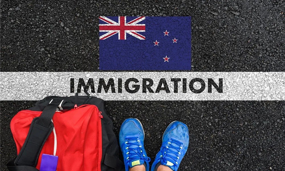 华人记者街头遭暴打，疑因种族歧视；新西兰明年移民或为0，澳洲恐出台更严格的移民条件（组图） - 24